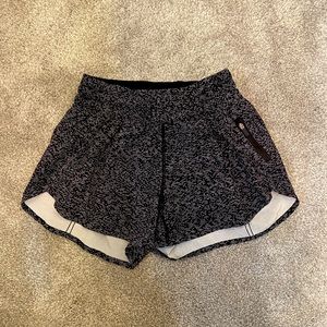 Lulu lemon tracker shorts size 6